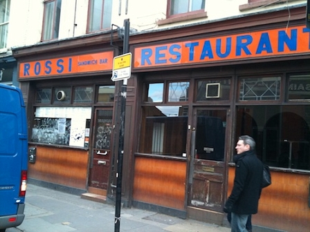 © Robert Rotifer Vorderfront Rossi Restaurant